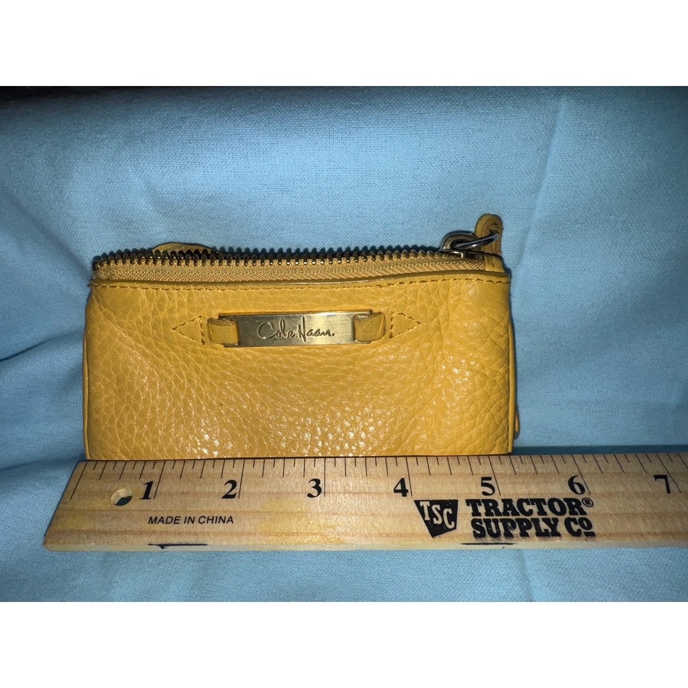 Cole Haan Yellow Pebbled Leather Small Zip Coin Pouch Card Case Gold Hardware - Picture 3 of 5
